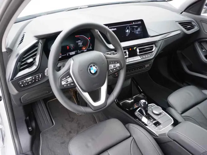 BMW 1 118iA sport+ leder/cuir + live cockpit Image 8