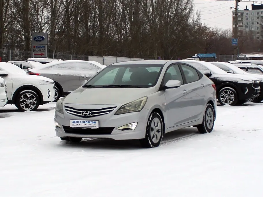 Hyundai Solaris Image 1